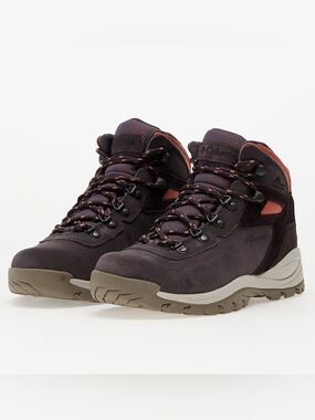 Columbia Womens Newton Ridge Plus Amped Hiking Boots In Timber Cinder New